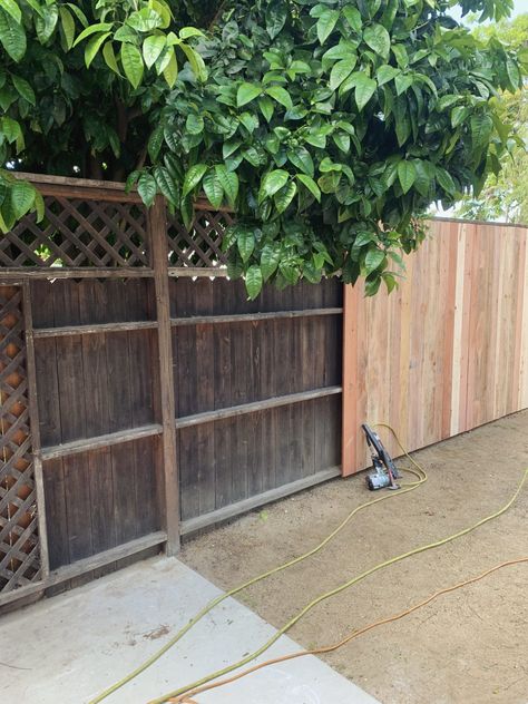 Old Fence Cover Up, Fence Makeover Before And After, Old Fence Makeover, Fence Gap Filler Ideas, Diy Privacy Fence On A Budget, Fence Toppers For Privacy, Front Yard Privacy Landscaping, Fence Restoration, Fence On A Budget