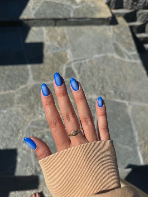 Blue and white airbrush nails White Airbrush Nails, French Rosa, Airbrush Nails, Summery Nails, Minimal Nails, Nail Jewelry, Short Acrylic Nails Designs, Dream Nails, Fire Nails