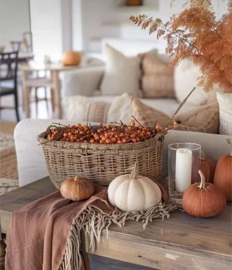 Fall Table Centerpieces, Neutral Fall Decor, Cozy Fall Decor, Fall Decor Inspiration, Fall Decor Ideas, Fall Deco, Fall Thanksgiving Decor, Autumn Decorating, Fall Kitchen