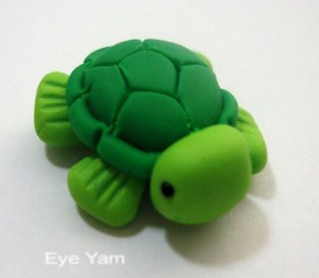 Turtle Polymer Clay, Clay Turtle, Easy Clay Sculptures, Crea Fimo, Sculpey Clay, Tanah Liat, Polymer Clay Animals, Cute Polymer Clay, Clay Figurine