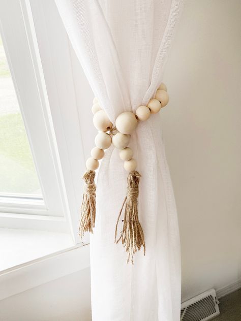 Curtain Tie Backs, Decorative Natural Beads, Jute Rope Curtain Tie Back, Wood Bead Tassel, Jute Tassel Set #homedecor #woodbeads #tassels #bohodecor #farmhousedecor #hyggedecor #farmhousebeads #curtaintieback Wood Bead Curtain, Hygge Boho, Curtain Tie Backs Diy, Rope Curtain Tie Back, Bead Curtain, Boho Soul, Cute Curtains, Plain Curtains, Curtain Tiebacks