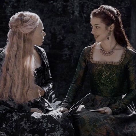 Princess X Princess Aesthetic, Brunette Princess Aesthetic, Lady In Waiting Aesthetic, Fantasy Sisters, Greer Reign, Dark Princess Aesthetic, Rhaena Targaryen, Royalty Core, Marie Stuart