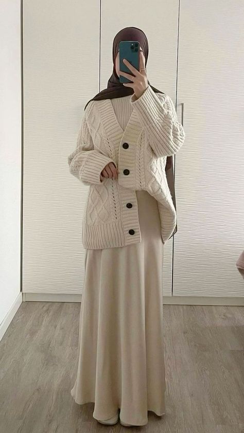 Outfit Muslim, Modest Outfits Muslim, Modest Winter Outfits, Modest Girly Outfits, Modest Casual Outfits, Hijabi Outfit, Stile Hijab, Modesty Outfits, Cute Modest Outfits