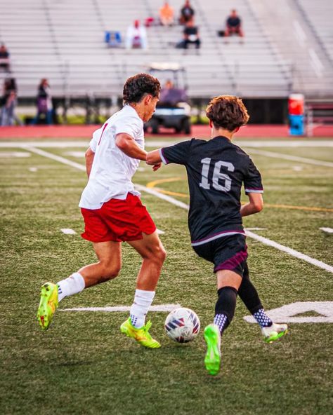 Mount Vernon VS Annadale HS⚽️ . . . #football #soccer #explore #sport #fyp #photographer #photography #joshshotdat Soccer Pics, Hs Football, Mount Vernon, Soccer Pictures, Sports Photography, Photographer Photography, Football Soccer, Soccer, Football