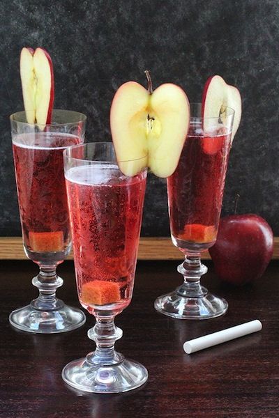 The Teacher's Aid Cocktail | Camille Styles Apple Cocktail Recipes, Apple Cocktail, Citrus Cocktails, Chocolate Apples, Outdoor Dinner Parties, White Hot Chocolate, Themed Drinks, Teachers Aide, Homemade Apple Pies