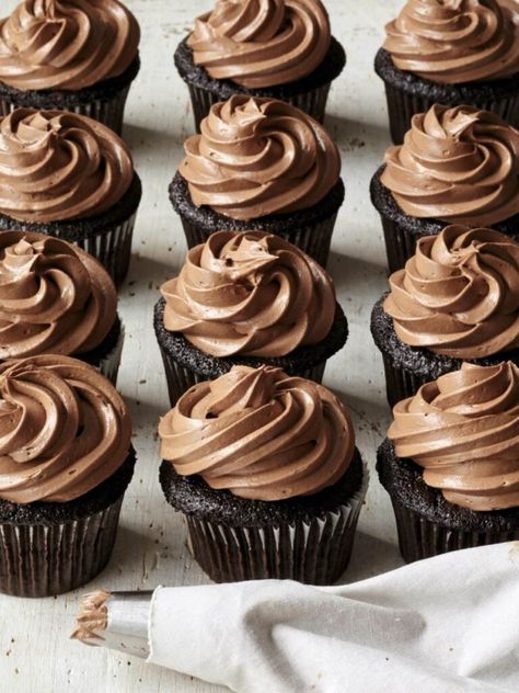 Chocolate Cupcakes Recipe, Chocolate Cupcake Recipe, Ina Garten Recipes, Tasty Dessert, Cupcake Recipes Chocolate, Yogurt Dip, Best Banana Bread, Cupcakes Recipe, Brewed Coffee