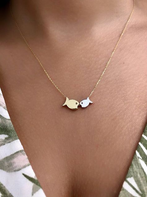 Gold Fish Necklace, Fish Animal, Cube Necklace, Fish Necklace, Fish Pendant, Gold Fish, Gold Christmas, Minimalist Necklace, Buying Jewelry