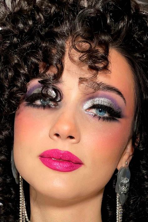 80s Makeup Trends You Need To Try - Glaminati.com 80s Rocker Makeup, 80s Glam Rock Makeup, 1980’s Makeup, 1980 Makeup, Rocker Makeup, 80s Eye Makeup, 80s Makeup Trends, Glam Rock Makeup, 80s Hair And Makeup