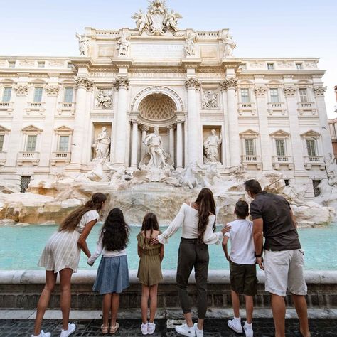 Family Vacation Vision Board, Family Traveling Aesthetic, Travel Aesthetic Family, Europe Family Vacation, Family Of 6 Aesthetic, Family European Vacation, Cute Family Aesthetic, Family Trip Aesthetic, Family Travel Aesthetic