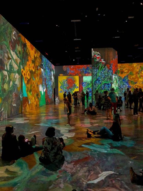 The Van Gogh Experience, Van Gogh Live Experience, Immersive Art Gallery, Exhibition Art Gallery, Art Galleries Aesthetic, Art Exhibit Aesthetic, Immersive Art Exhibition, Art Show Aesthetic, Van Gogh Art Gallery