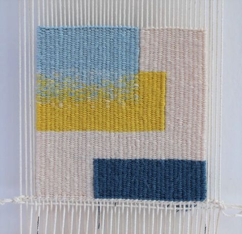 Intro to Tapestry Weaving Simple Tapestry Weaving, Tapestry Weaving Techniques, Small Tapestry Weaving, Tapestry Weaving Cartoons, Mini Tapestry Weaving, Geometric Weaving, Geometric Tapestry Weaving, Tapestry Techniques, Sunset Weaving Pattern