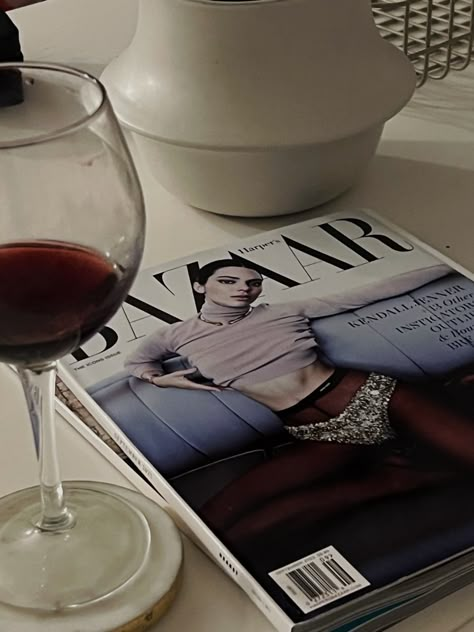 wine night in w/ kendall jenner Kendall Jenner Lifestyle, Dream Aestethic, Kendall Jenner Vibes, Kendall Aesthetic, Kendall Jenner Aesthetic, Jenner Girls, Kendal Jenner, Girls Night In, Wine Night