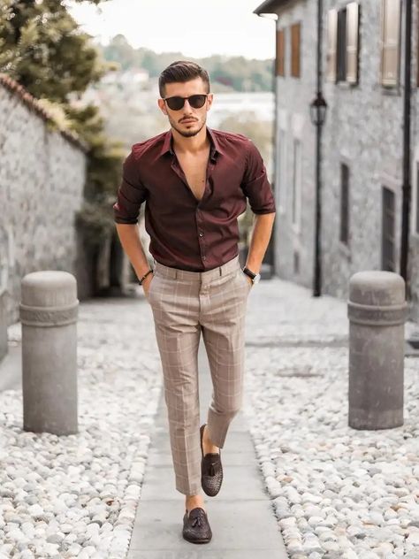 Maroon Shirt Outfit, Men Formal Outfit, Formal Dresses For Men, Kemeja Lelaki, Mens Business Casual Outfits, Shirt Outfit Men, Formal Men Outfit, Pants Outfit Men, Classy Outfits Men