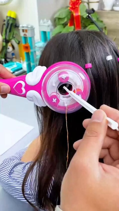 Hair Machine, Hair Braiding Tool, Girls Hairstyles Easy, Hair Braider, Summer Hairstyles For Medium Hair, Easy Summer Hairstyles, Hairstyles Summer, Braid Hair, Hair Summer