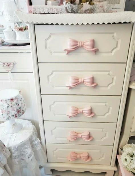 Cute Furniture, Pink Room Decor, Girly Room, Cute Bedroom Decor, Cute Room Ideas, Pink Bows, Cozy Room Decor, Pretty Room, Dream Room Inspiration