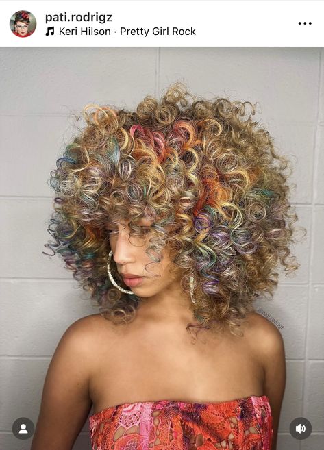 Dyed Curly Hair, Blonde Curly Hair, Colored Curly Hair, Multicolored Hair, Brunette Color, Natural Curls Hairstyles, Long Curls, Effortless Hairstyles, Unique Hairstyles