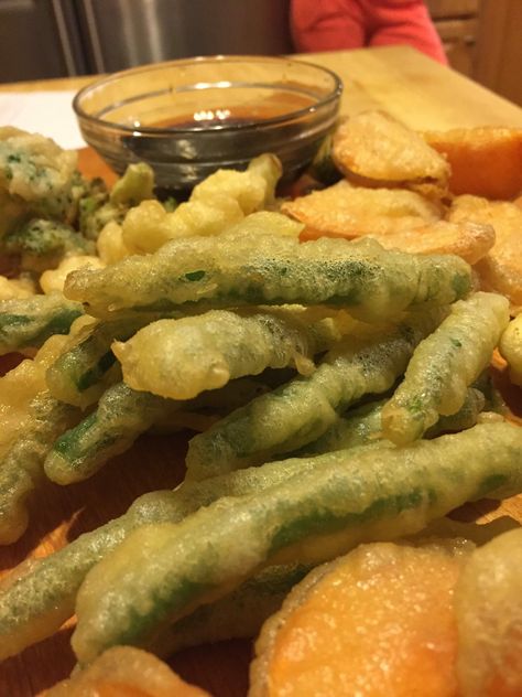 Vegetable Tempura: A Fun Way to Eat Your Veggies Veggie Tempura, Tempura Dipping Sauce, Tempura Vegetables, Vegetable Tempura, Tempura Recipe, Veggie Fries, Tempura Batter, Vegetable Prep, Batter Recipe