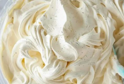 Cool Whip and Pudding Frosting Pudding Icing With Cool Whip, Cool Whip Vanilla Pudding Frosting, Light Whipped Frosting For Cake, Frosting With Pudding Recipe, Vanilla Pudding Cool Whip Frosting, Whipped Cream Pudding Frosting, Pudding And Whipped Cream Frosting, Cool Whip And Pudding Frosting Recipe, Coolwhip Icing Recipe Cool Whip Frosting