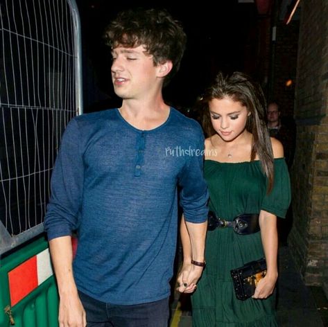 Charlie Puth Instagram, Charlie Puth Selena Gomez, Selena Gomez Boyfriend, Charlie Charlie, Same Old Love, Selena Gomez Album, Clueless Outfits, Tumblr Aesthetic, Charlie Puth