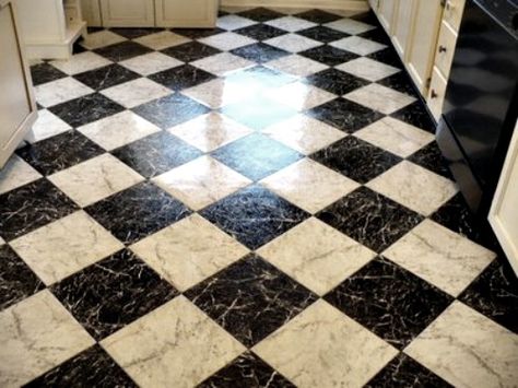 Checker Kitchen, Checkered Floor Kitchen, Checkered Floor, Foyer Flooring, Checkerboard Floor, White Tile Floor, Marble Tile Floor, Black And White Tiles, Linoleum Flooring