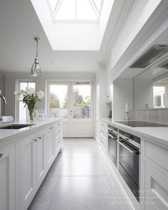 Tritonville Inframe Kitchen Inframe Kitchen, Kitchen Diner Extension, Open Plan Kitchen Dining, Open Plan Kitchen Living Room, Kitchen Dining Living, White Kitchen Design, Kitchen Room Design, Classic Decor, Open Kitchen