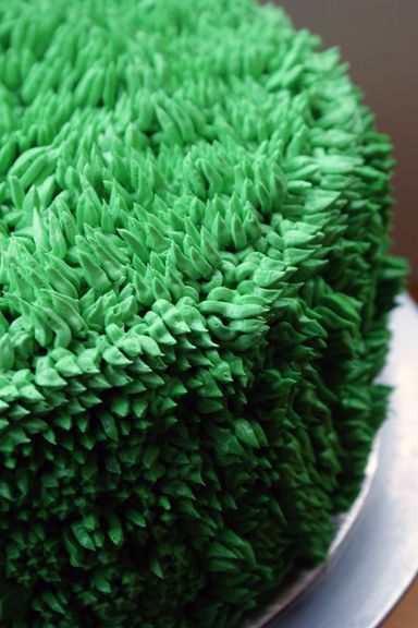 PICTURES OF GREEN GRASS LOOKING CAKES | Coco Cake Land : Hee Hee! Shaggy Green Golf Cake Grass On Cake, Birthdays Themes, Green Grass Texture, Ducky Cake, Rubber Ducky Cake, Grass Cake, 31 Birthday, Stump Cake, Tree Stump Cake