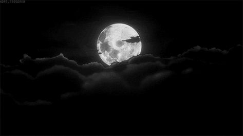 full moon GIF - Find & Share on GIPHY Banner Gif Aesthetic Dark, Witch Banner Gif, Gif Wallpaper Computer, Discord Nitro Gif Banner Y2k Black, Lighting Gif, Black Aesthetic Gif, Live Wallpaper Windows, Discord Gif Banner, Banner Gif Discord