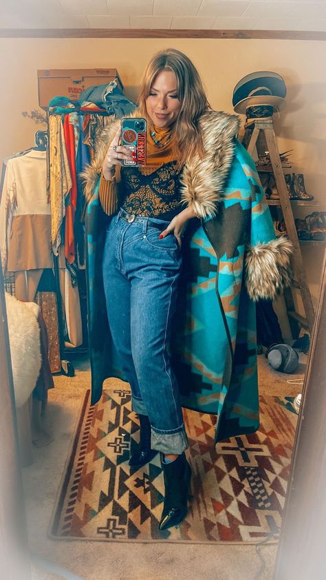 western.sage on Instagram: 𝙽𝚈𝙴 🥂 Bodysuit: @thewildgringa Coat: @junkgypsy Heels: @thepunchypeyote Jewelry: @turquoisenteepees Lashes: @flingfalsies… Miranda Lambert, Western Fashion, Kimono Top, Lashes, Fashion Inspo, Saree, Heels, Women's Top, On Instagram