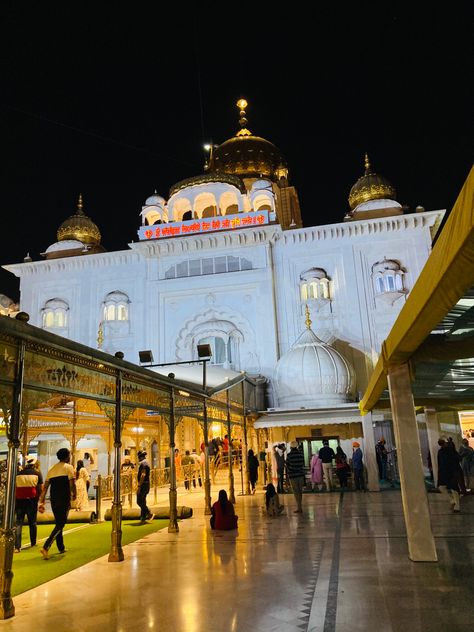 Bangla Sahib Gurudwara Night, Bangla Sahib Gurudwara Photography, Bangla Sahib Gurudwara Snap, Dehli India Snapchat, Gurudwara Snapchat Stories, Gurudwara Snap, Gurudwara Photography, English Quotation, Meal Snap