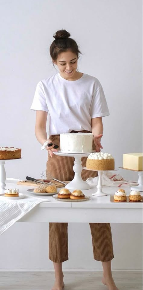 Baking Poses Reference, Baker Professional Pictures, Cake Business Photoshoot Ideas, Baker Portrait Photography, Bakery Photo Shoot Ideas, Cake Business Photoshoot, Pastry Chef Photoshoot, Pastry Chef Photoshoot Ideas, Home Bakery Photography