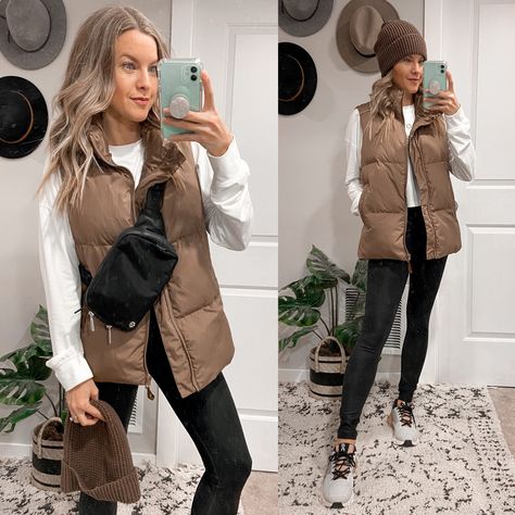 Fall Outfits 2023 New York, Mid Size Puffer Vest, Puffer Vest And Joggers Outfit, Puffer Vest Hiking Outfit, Puffer Vest Athleisure Outfits, Puffer Vest Sweatshirt Outfit, Puffer Vest Outfit Oversized, Large Puffer Vest Outfit, Sleeveless Puffer Jacket Outfits Women