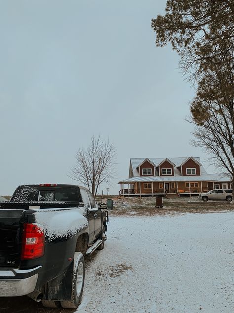 Snowy Farm Aesthetic, Canada Farm Aesthetic, Snow Farm Aesthetic, Farm In Winter, Country Winter Aesthetic, Winter Country Aesthetic, Western Winter Aesthetic, Farm Photo Ideas, Photo Ideas Snow