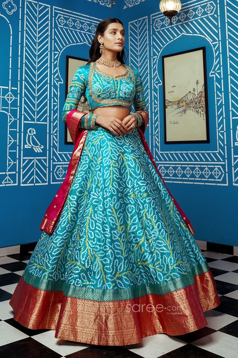 Bandhej Print, Long Blouse Designs, Print Lehenga, Indian Dresses Online, Beautiful Lehenga, Lehenga Dress, Designer Bridal Lehenga Choli, Lehenga Saree Design, Bandhani Dress