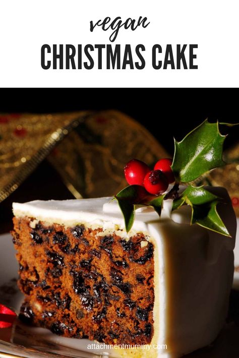 Vegan Christmas Cake: Three Fantastic Recipes Last Minute Christmas Cake, Vegan Christmas Cake Recipe, Vegan Christmas Cake, Vegan Fruit Cake, Unit Study Ideas, Summer Camp At Home, Camp At Home, Vegan Xmas, Christmas Vegan