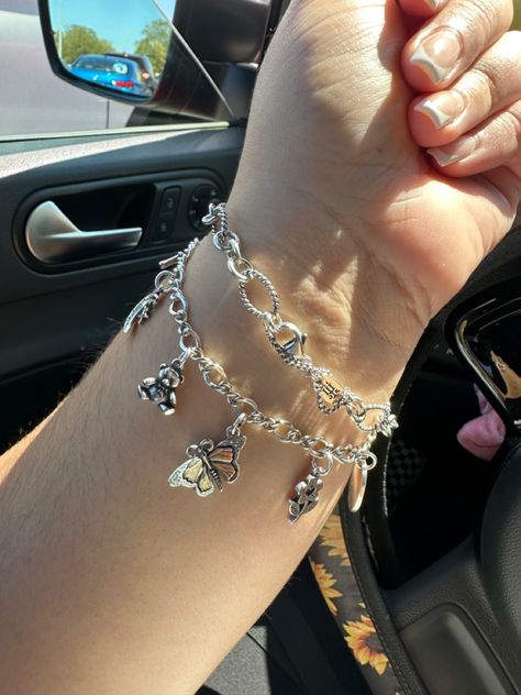 James Avery Charm Bracelet Aesthetic, James Avery Aesthetic, James Avery Charm Bracelet Ideas, Charm Bracelet James Avery, Charm Bracelet Aesthetic, James Avery Charm, James Avery Charm Bracelet, James Avery Bracelet, Xoxo Jewelry