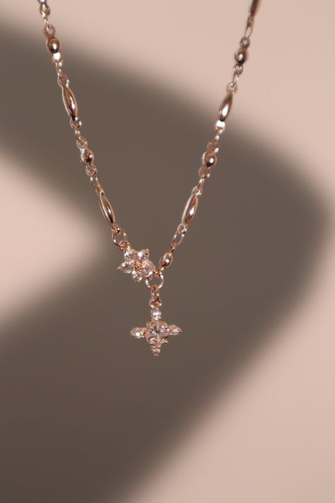 18K Rose Gold Plated Diamond Cross Necklace Jewellery Rose Gold, Elegant Rose Gold Cross Jewelry, Rose Gold Jewelry Aesthetic, Luxury Rose Gold Cross Jewelry, Gold Necklace Ideas, Elegant Rose Gold Diamond Cross Necklace, Cross Necklace Rosegold, Golden Cross Necklace Aesthetic, Rose Gold Necklace Simple