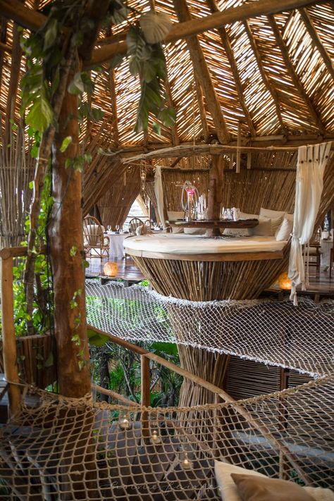 This place looks incredible - eat dinner in an amazing treehouse! Kin Toh Tree House Nest Restaurant at Azulik Resort Tulum, Mexico / View of Jungle Best Places to Eat in Tulum Mexico Quintana Roo Yucatan Diy Tree House, Luxury Tree Houses, Tree House Ideas, Beautiful Tree Houses, Tree House Plans, Tree House Diy, Jungle House, Tree House Kids, Cool Tree Houses