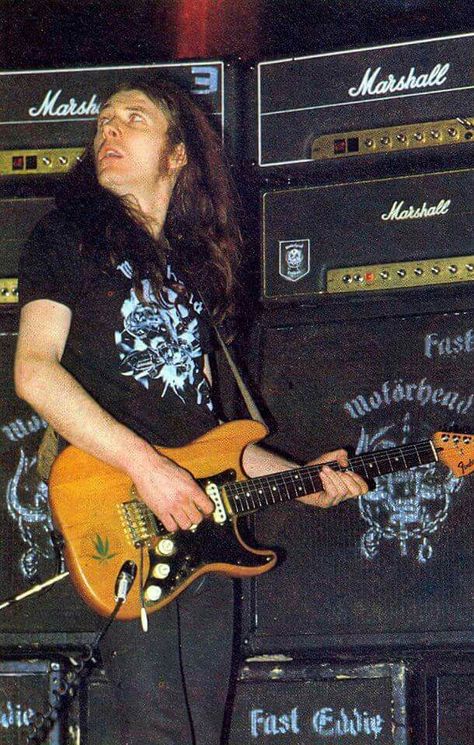 Fast Eddie Clarke deserves a Commemörative Stratöcaster (Like us on facebook) Eddie Clarke, Jam Room, Lemmy Motorhead, Guitar Boy, Leo Fender, Lemmy Kilmister, Best Guitar Players, Cleveland Rocks, Heavy Rock