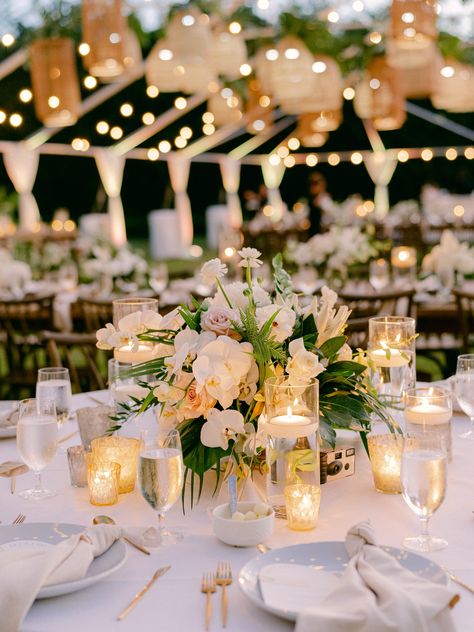 Tented wedding reception tablescape ideas for tropical wedding with hanging baskets and greenery over dancefloor at the Islander Resort in the Florida Keys. Beach Wedding Reception Ideas Outdoors, Wedding Colors Tropical, White Tropical Wedding Flowers, Key West Wedding Ideas, Island Wedding Ideas, Tropical Garden Wedding, Elegant Tropical Wedding, Modern Tropical Wedding, Tropical Wedding Reception