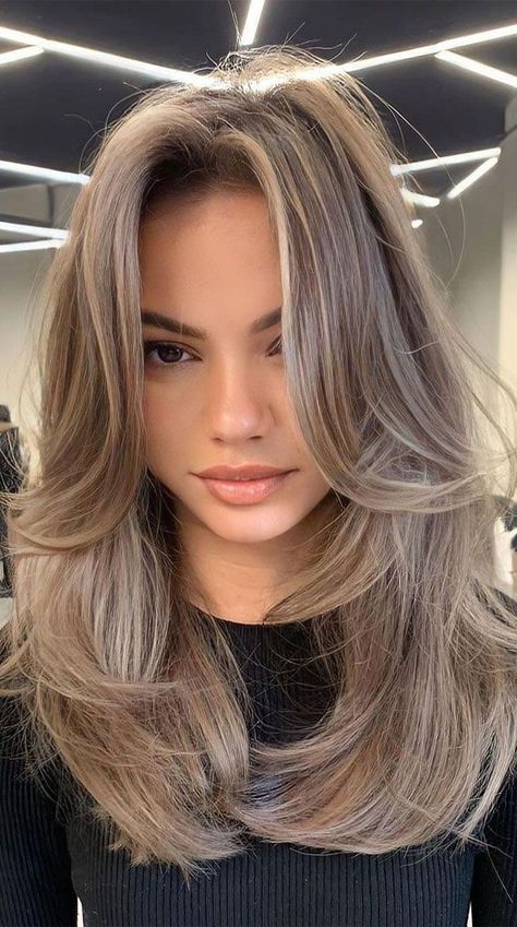 Light Brown Hair With Highlights Cool Tone, Blond Babylights On Brown Hair, Brown Hair With Highlights On Short Hair, Medium Brown Blonde Hair, Hair Colour Ideas Pale Skin, Bleached Hair Highlights, Smokey Beige Hair Color, Mocha Beige Hair Color, Vanilla Chai Highlights