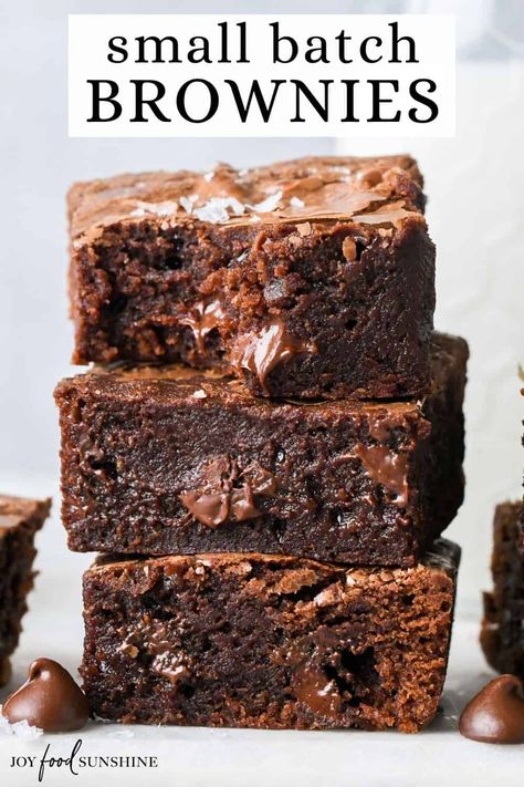 Small Batch Brownies Small Brownie Batch, Betty Crocker Brownies Recipe, Brownies For 2, Brownie Recipes Small Batch, Easy Gooey Brownies, Healthy Brownie Recipe Easy, Best Brownie Recipe Homemade, Chewy Brownies From Scratch, Brownies For One