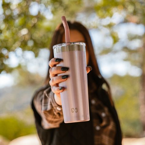 Best Reusable Water Bottle, Water Poster, Summer Banner, Drinks Tumbler, Reusable Tumbler, Tumbler Photos, Steel Straw, Reusable Water Bottles, Student Project