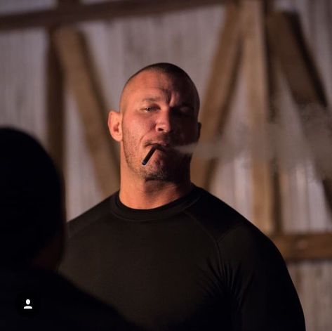 Randy Orton Vaping .... Randy Orton