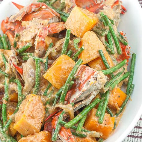 Ginataang Sitaw at Kalabasa with Crabs Recipe Calabaza Squash, Philippine Cuisine, Philippines Recipes, Blue Crabs, String Beans, Philippines Food, String Bean, Filipino Dishes, Crab Recipes