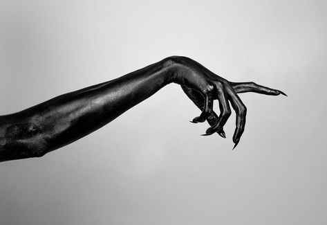 Spooky hand with sharp nails by Alex Malikov. Creepy Hand, Monster Hands, Scary Images, Witch Hands, Pointing Hand, Hand Drawing Reference, Hand Photo, Hand Reference, Arte Inspo