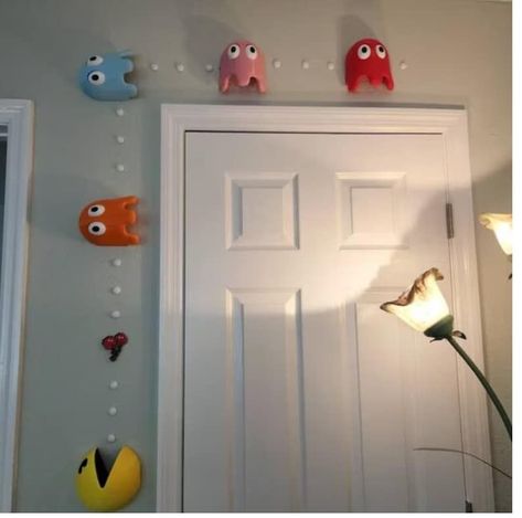 Gaming Decorations Ideas, Geek Home Decor Ideas, Video Game Bathroom Ideas, Game And Craft Room Ideas, Tasteful Nerd Decor, Mario Bathroom Decor, 90s Inspired Home Decor, Nerd Decor Home, Video Game Setup Ideas