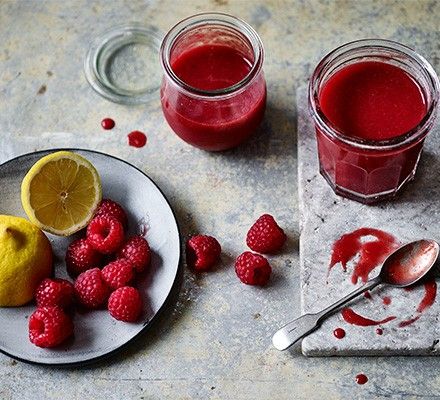 Raspberry Coulis Recipe, Coulis Recipe, Mango Coulis, Raspberry Puree, Berry Coulis, Yogurt Pops, Raspberry Coulis, Ginger Nut, Raspberry Sauce