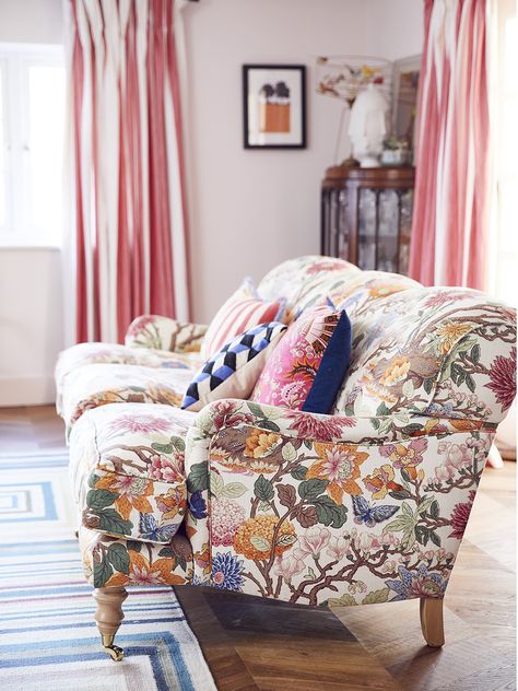 Why you should buy a patterned sofa – Sophie Robinson Bedroom Window View, Patterned Sofa, Floral Couch, Sofa Workshop, Floral Sofa, Contemporary Cushions, Green Velvet Sofa, Bedroom Decor Inspiration, Bedroom Window