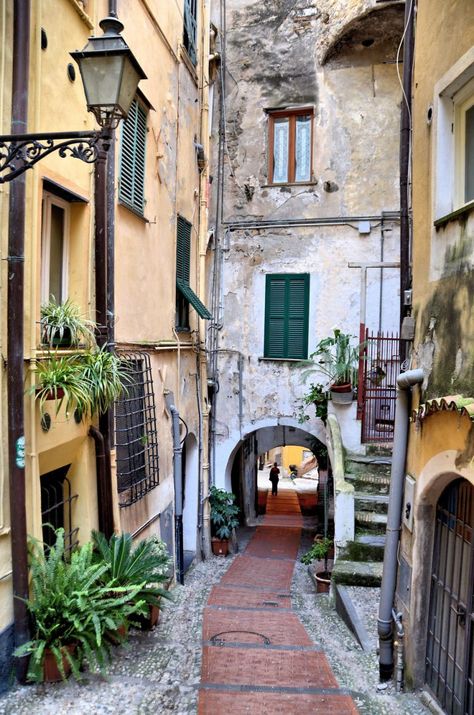 San Remo Italy, City Of Flowers, Italy Fall, Sanremo Italy, Villa Style, Liguria Italy, Stone Pathway, Quaint Village, Italy Trip