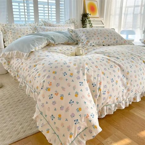 Floral Bedding Set, Duvet Covers Floral, Ruffle Duvet Cover, Duvet Covers Yellow, Floral Bedding Sets, Queen Blanket, Perfect Bedding, Floral Duvet Cover, Cover Bed